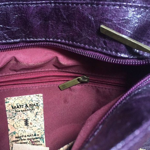 Mat & Nat Wrinkled Purple Hobo bag - Picture 4 of 8